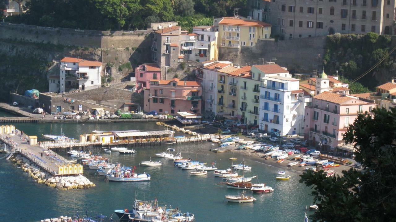 Il Borgo Antico Sorrento Sea View Apartment Luaran gambar